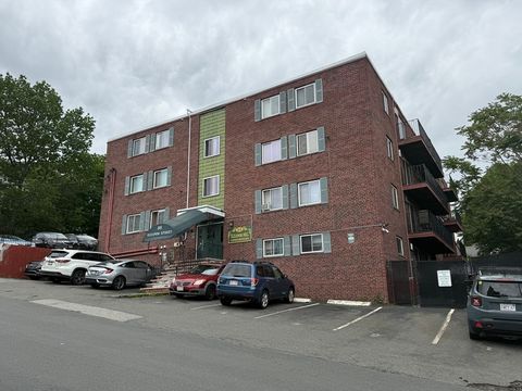 55 Eleanor St 17 Chelsea MA 02150