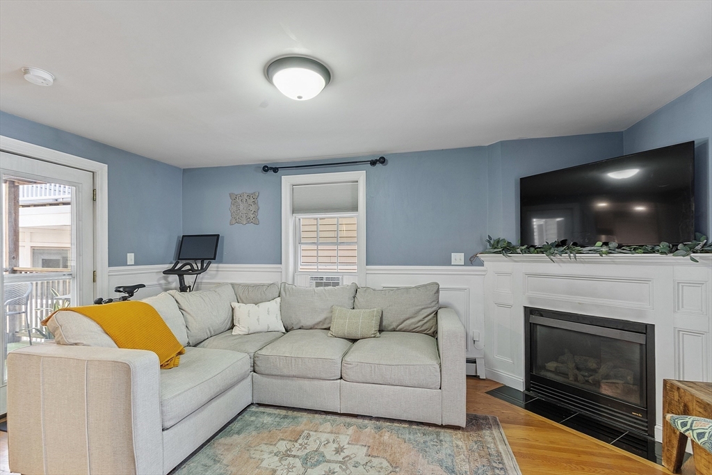 15 Vinton St 2
