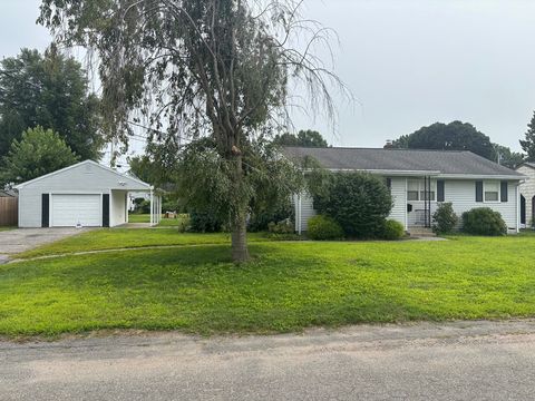81 Poplar St Chicopee MA 01013