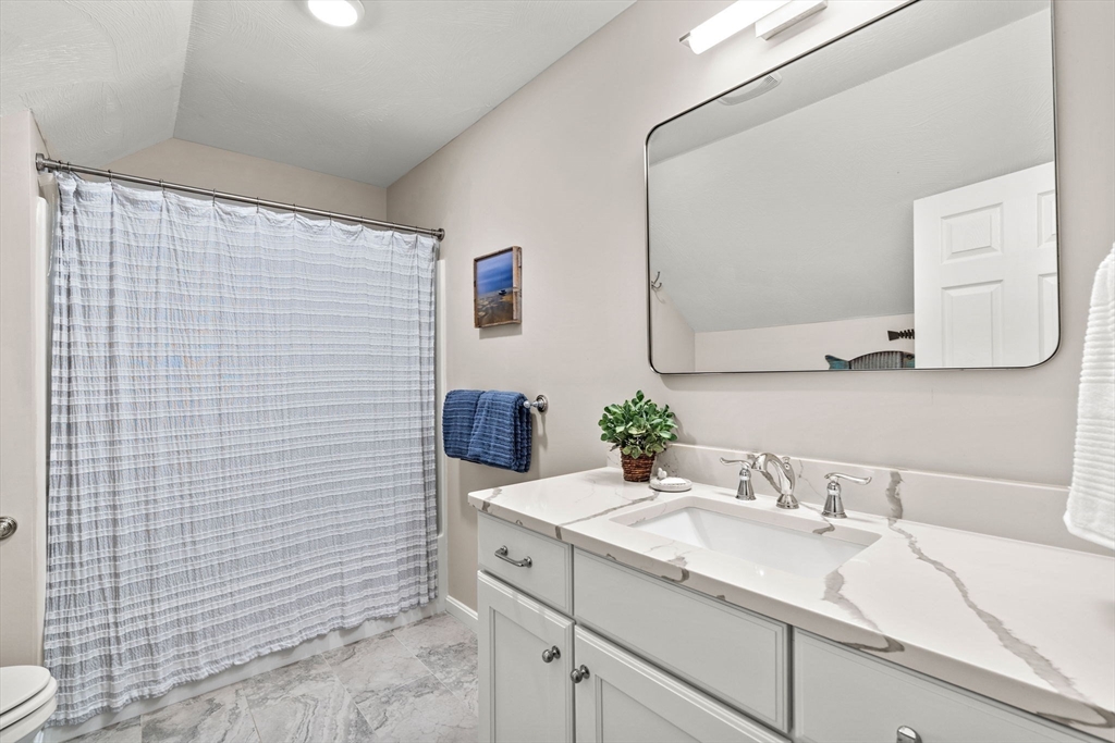 72-D Hummingbird Ln #72D, Groton, MA Photo #25