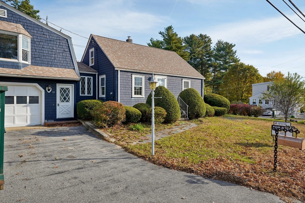 97 Passaconaway Dr