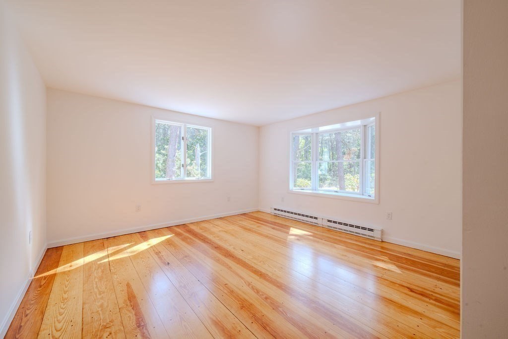 Wellfleet, Massachusetts 02667, United States, 3 Bedrooms Bedrooms, ,2 BathroomsBathrooms,Residential,Active,225607