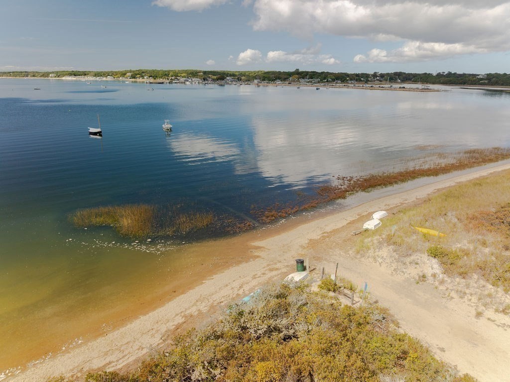 Wellfleet, Massachusetts 02667, United States, 3 Bedrooms Bedrooms, ,2 BathroomsBathrooms,Residential,Active,225607