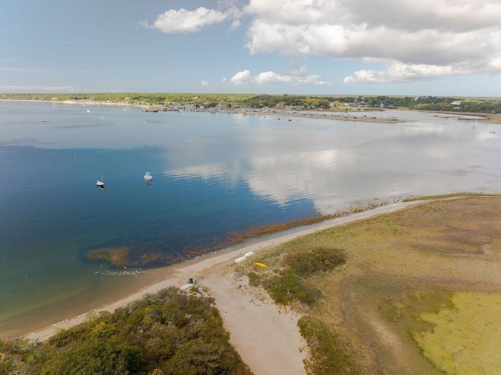 Wellfleet, Massachusetts 02667, United States, 3 Bedrooms Bedrooms, ,2 BathroomsBathrooms,Residential,Active,225607