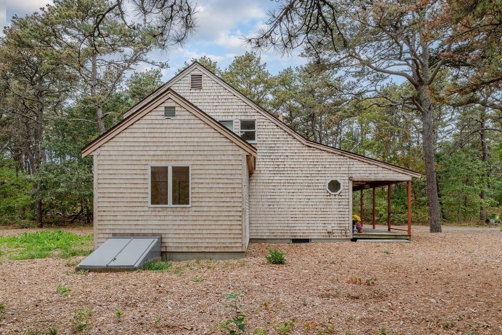 Wellfleet, Massachusetts 02667, United States, 3 Bedrooms Bedrooms, ,2 BathroomsBathrooms,Residential,Active,225607
