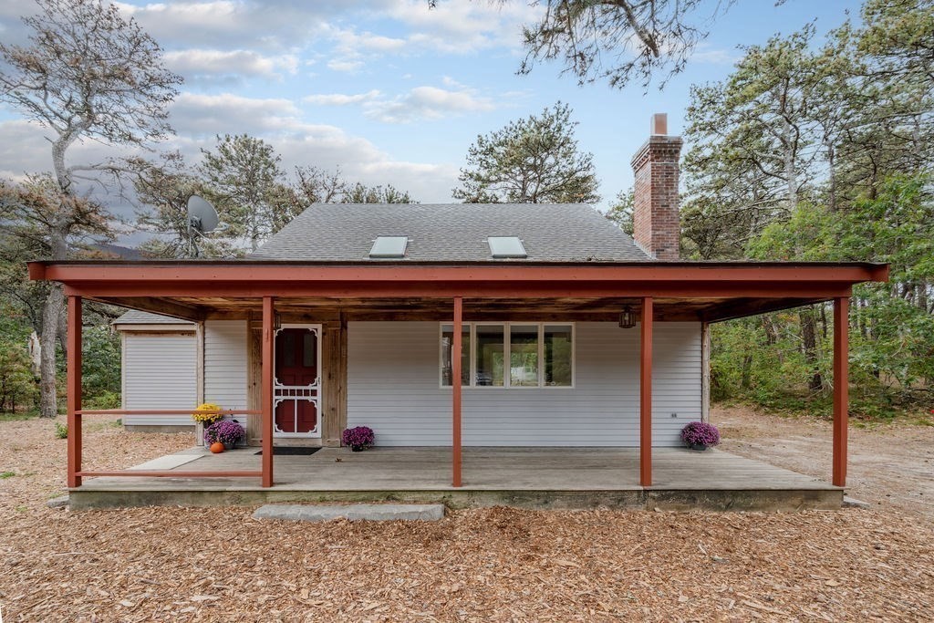 Wellfleet, Massachusetts 02667, United States, 3 Bedrooms Bedrooms, ,2 BathroomsBathrooms,Residential,Active,225607
