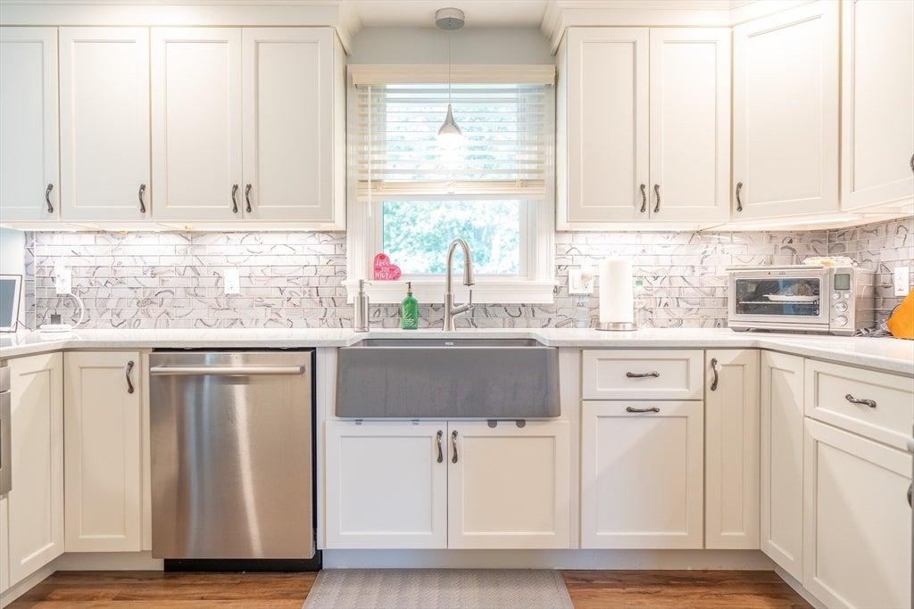 10 Pinehurst Dr, Bourne, MA, 10 Pinehurst Dr, Bourne, MA Photo #12