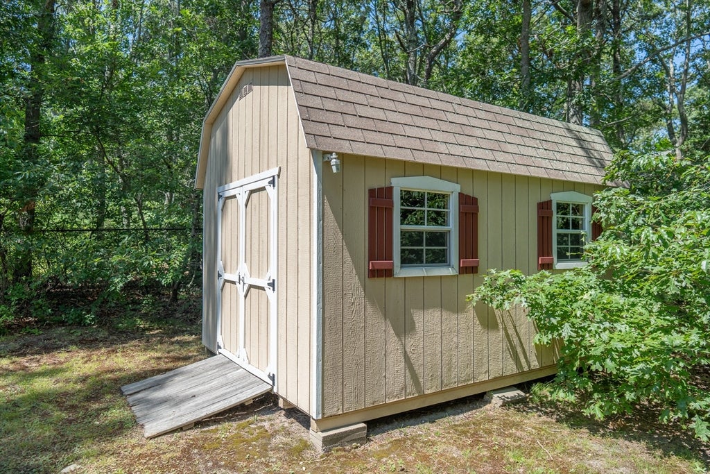 10 Pinehurst Dr, Bourne, MA, 10 Pinehurst Dr, Bourne, MA Photo #29