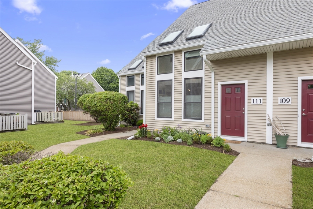 111 Governor Winthrop Rd 111