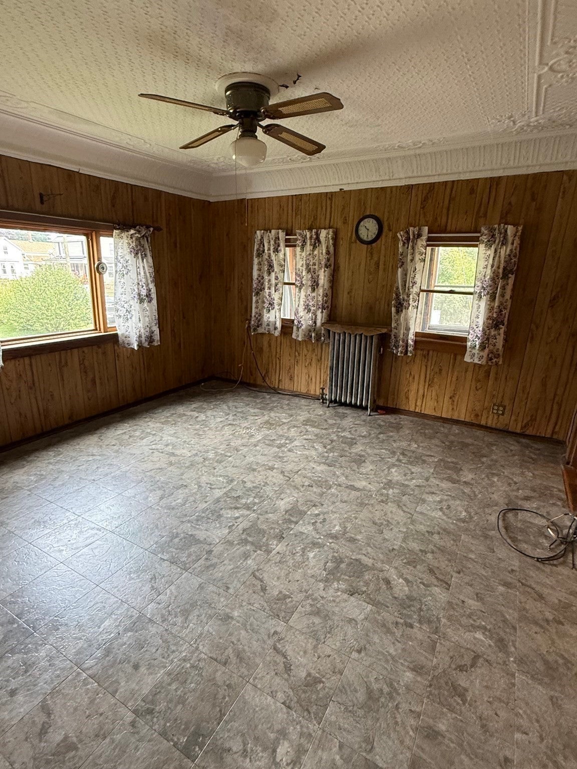 2 Gunn St, Erving, MA, 2 Gunn St, Erving, MA Photo #9