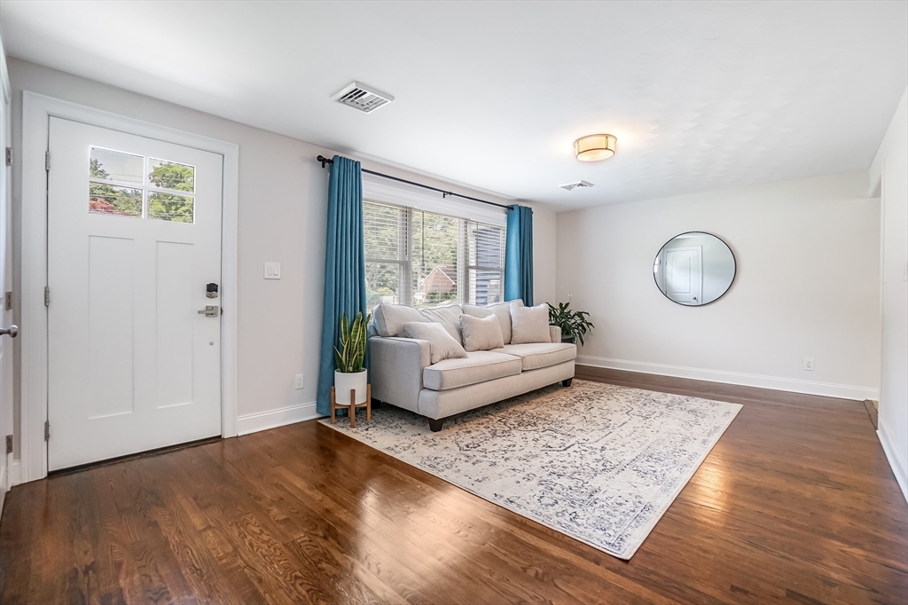 19 Edgell Dr
