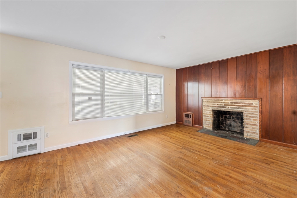 261 W Allen Ridge Rd