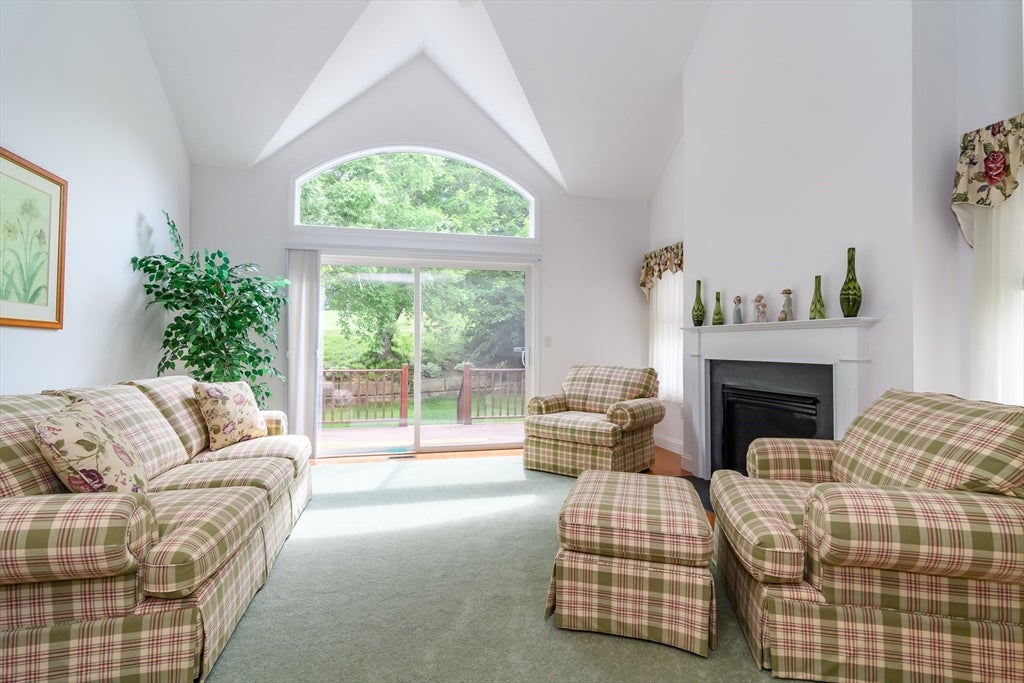 6 Hollyhock Knoll Ct 115