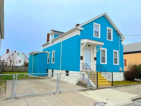 Photo of 156 Grinnell St #2, New Bedford, MA 02740 (MLS # 73430941)