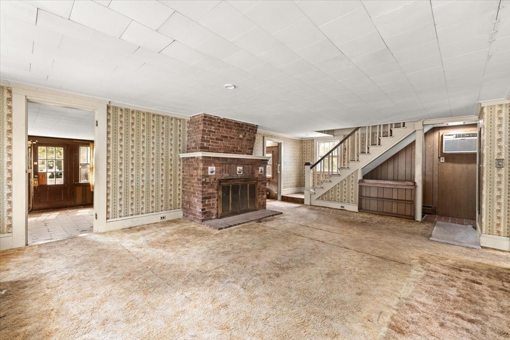 57 Onset Ave, Wareham, MA Photo #12