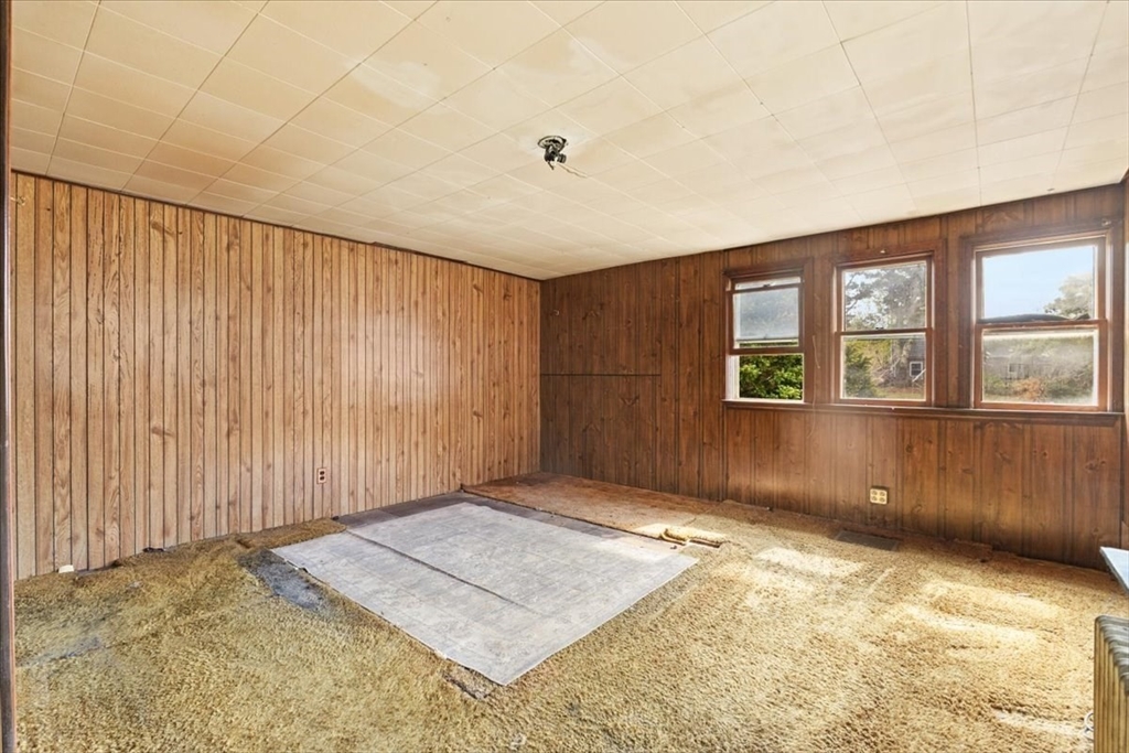 57 Onset Ave, Wareham, MA Photo #16