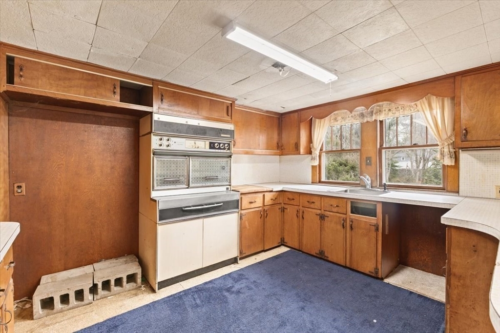 57 Onset Ave, Wareham, MA Photo #14