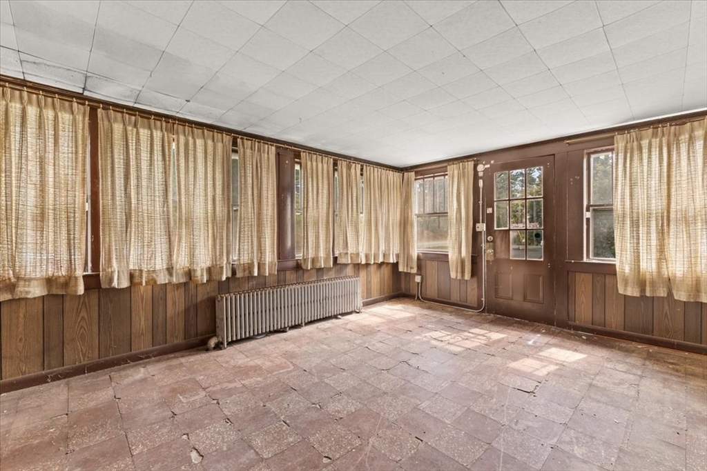 57 Onset Ave, Wareham, MA Photo #11