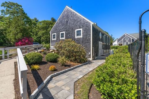 Condominium in Mashpee MA 5 Red Cedar Rd 37.jpg