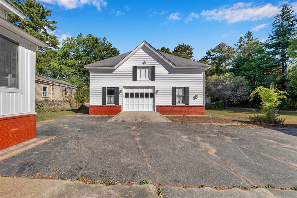 50 Newton St