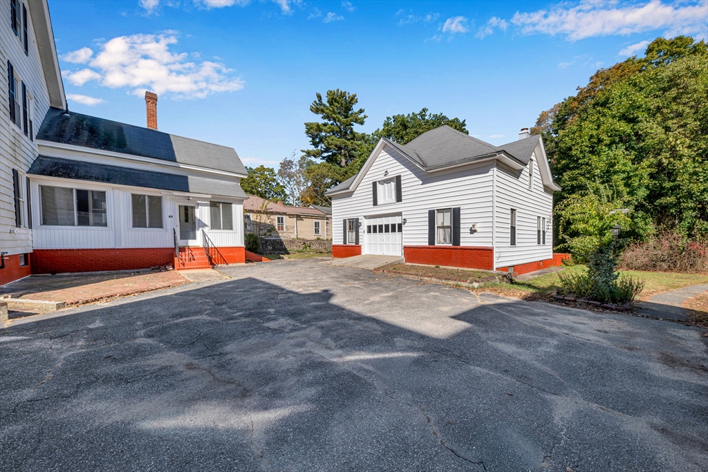 50 Newton St