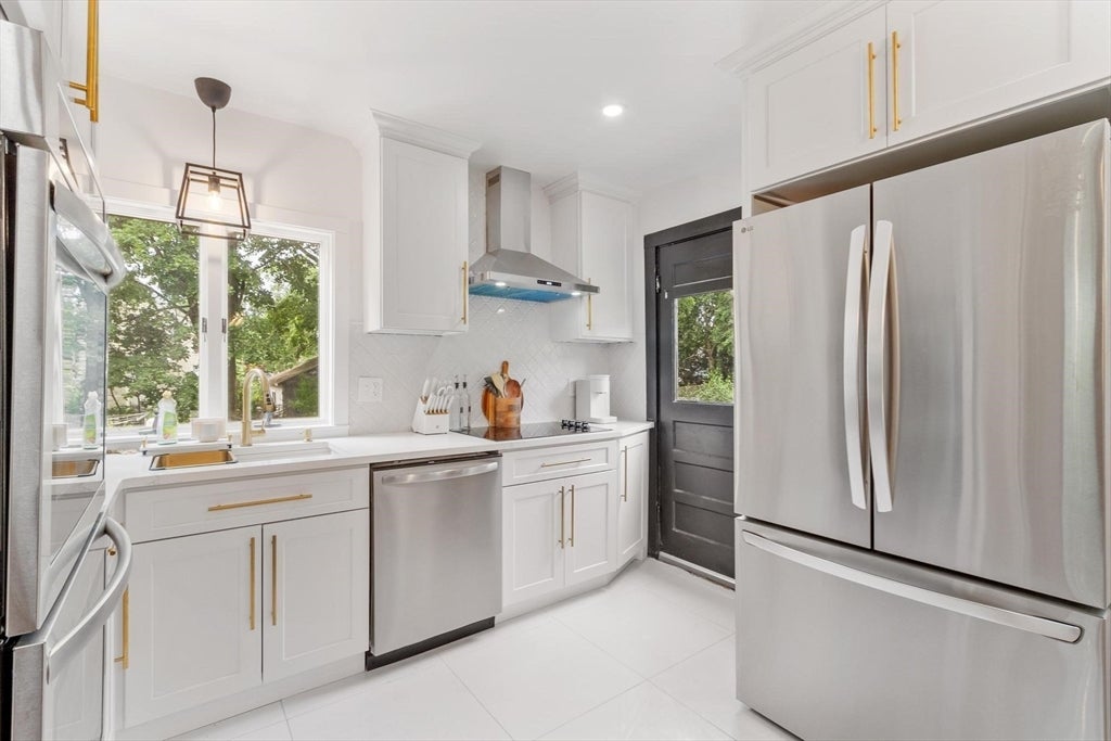38 Carleton St, Whitman MA 02382