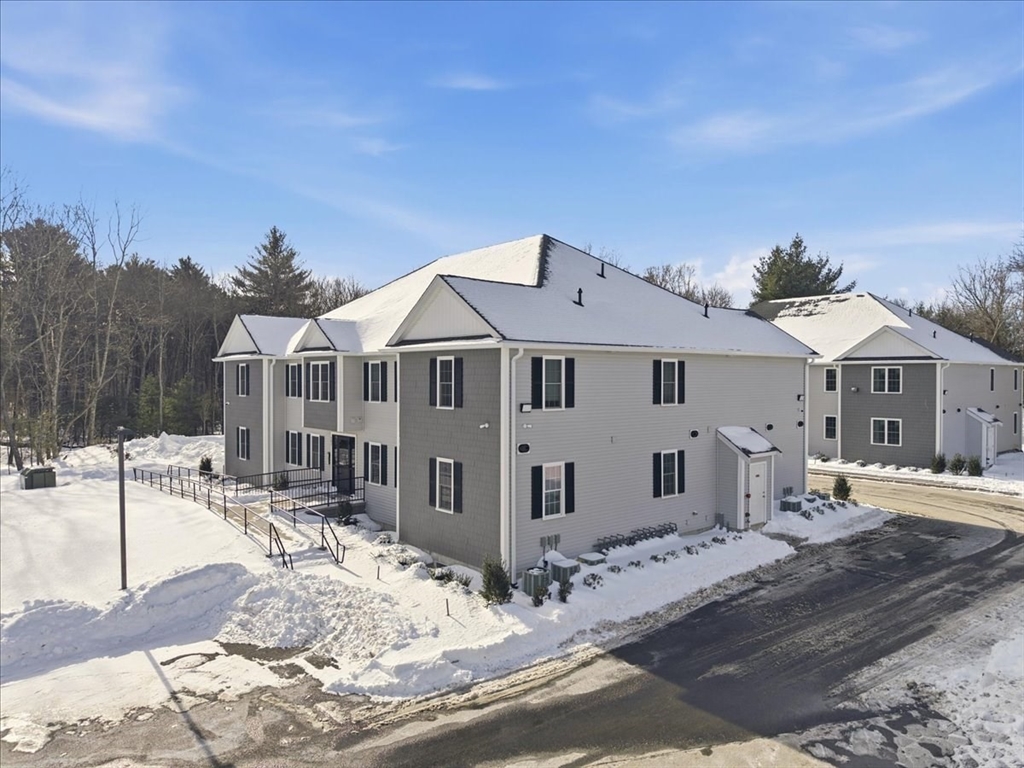 202 Central Street E