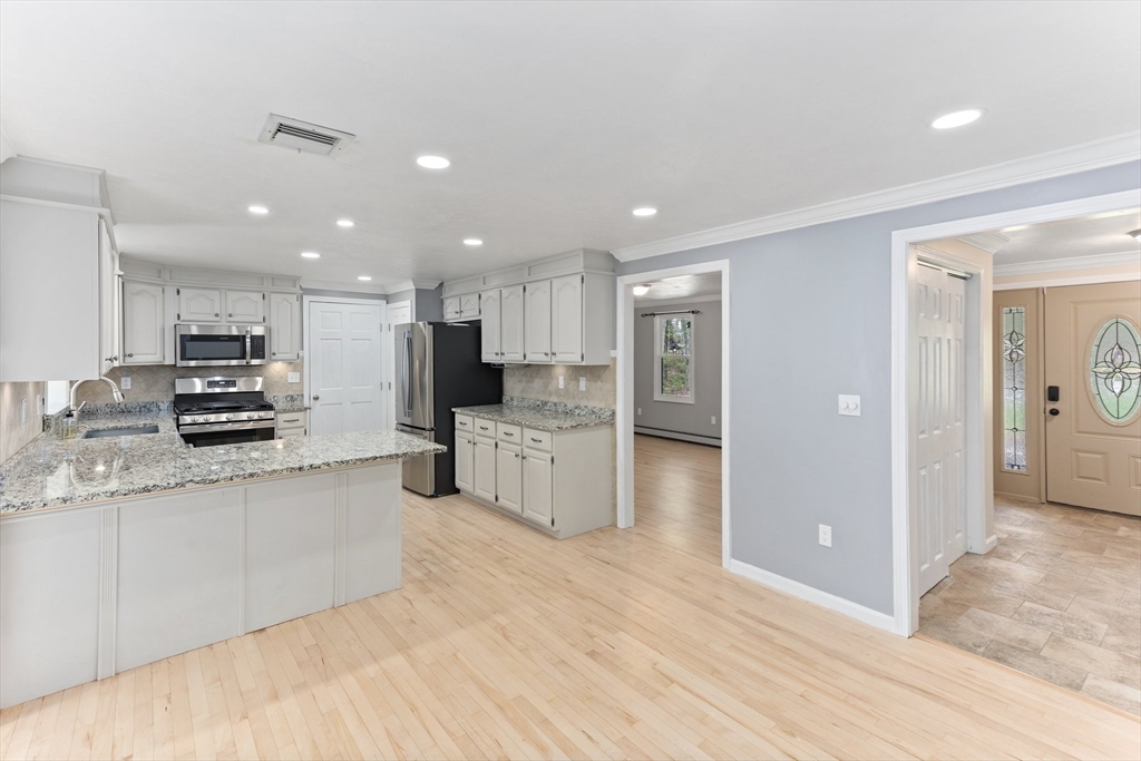 3 Centennial Dr