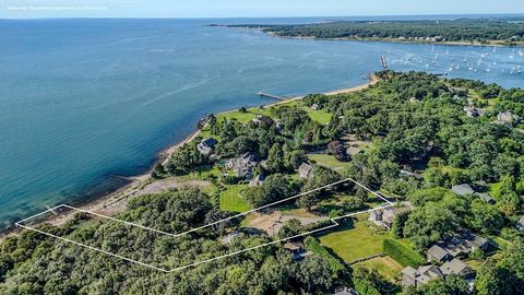 23 High Street Dartmouth MA 02748