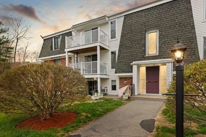 96 Main St E6