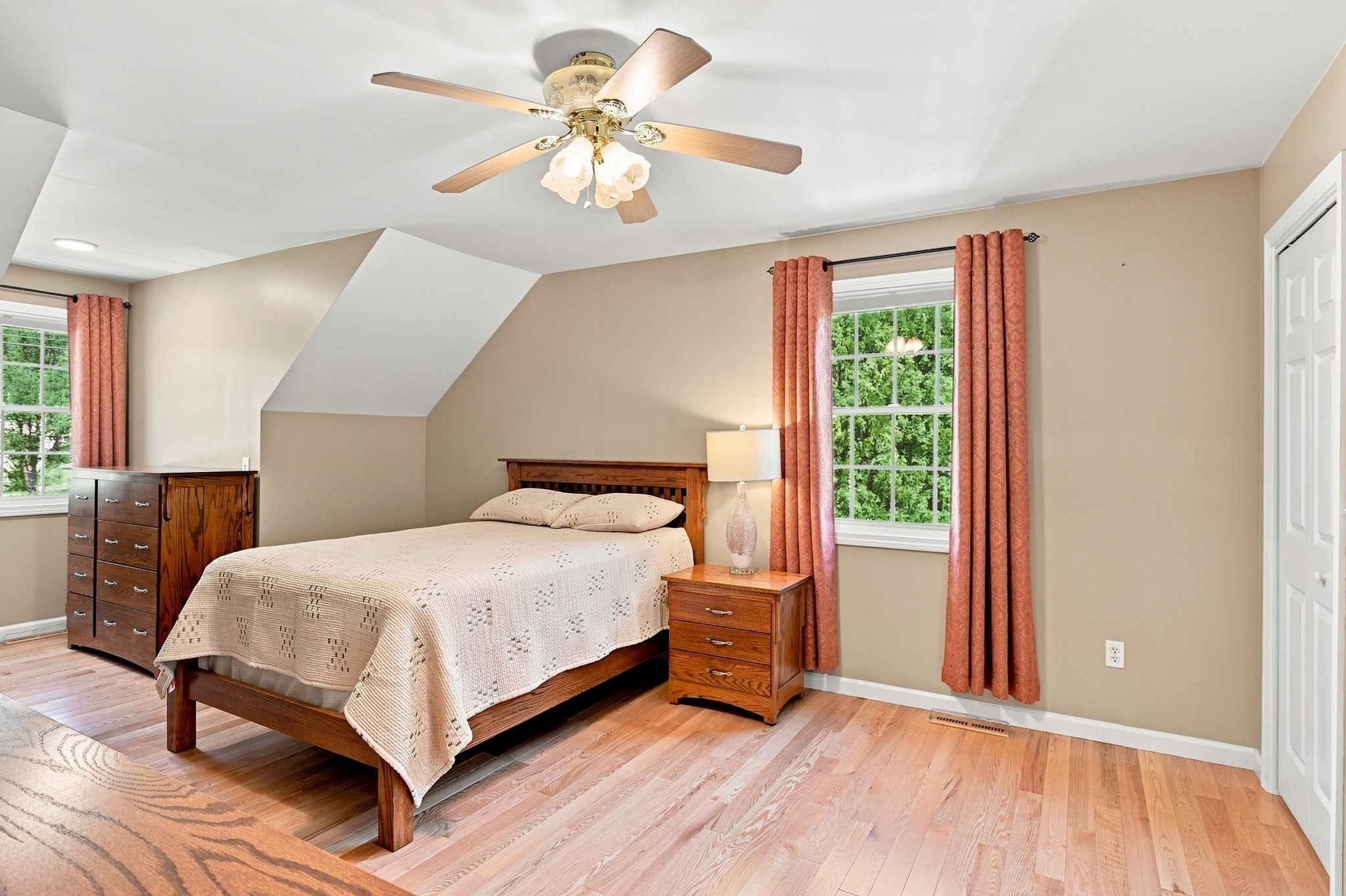 1604 Center St, Ludlow, MA, 1604 Center St, Ludlow, MA Photo #20