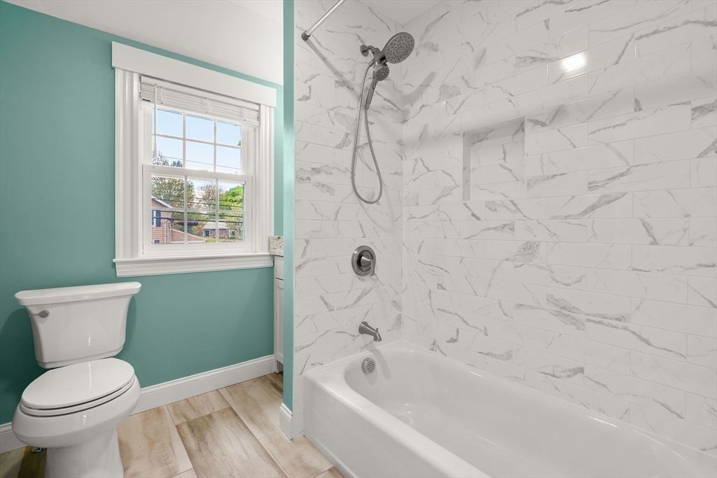 106 Central St, Hingham, MA Photo #32