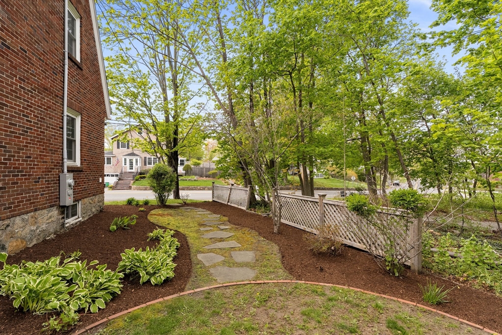 106 Central St, Hingham, MA Photo #34