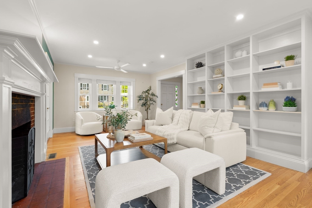 106 Central St, Hingham, MA Photo #8