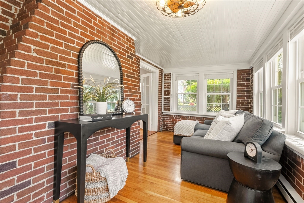 106 Central St, Hingham, MA Photo #12