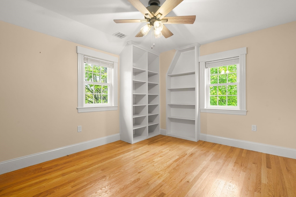 106 Central St, Hingham, MA Photo #27