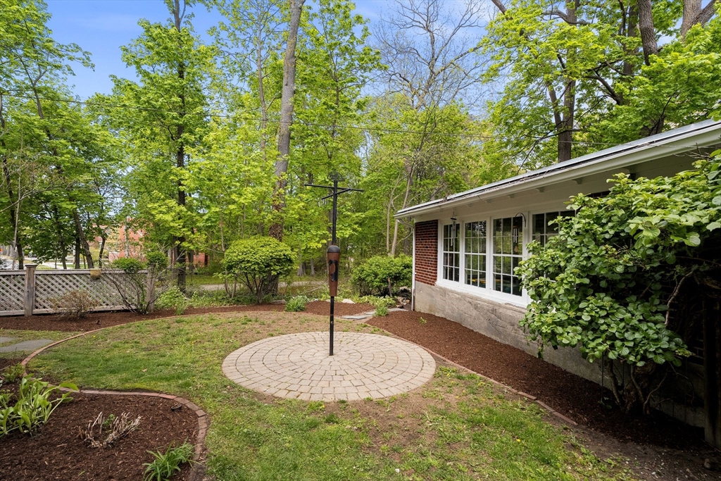 106 Central St, Hingham, MA Photo #35