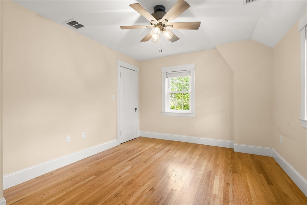 106 Central St, Hingham, MA Photo #26