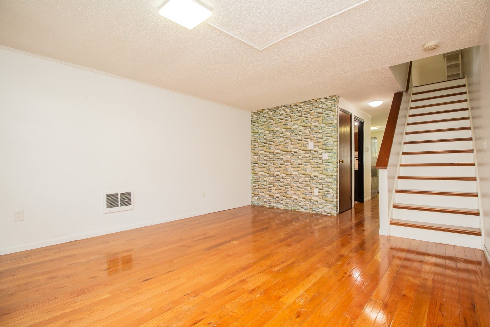 250 Congress Ave 40