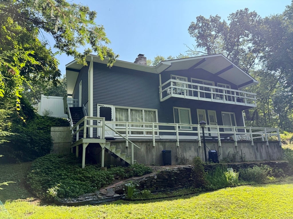 4 Highland Circle, Montague, MA Photo #9