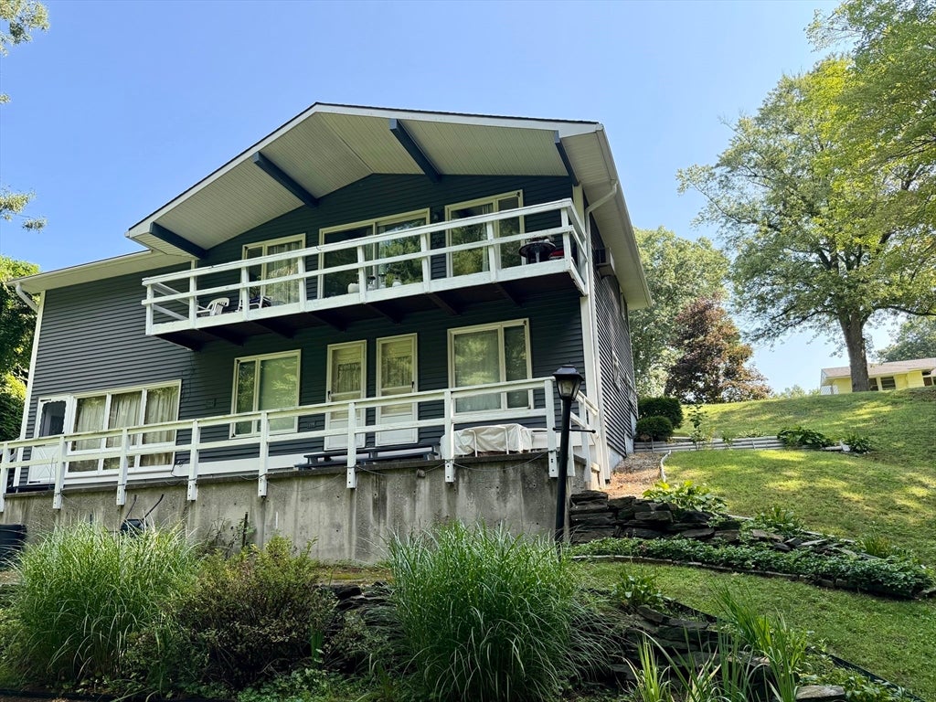 4 Highland Circle, Montague, MA Photo #8