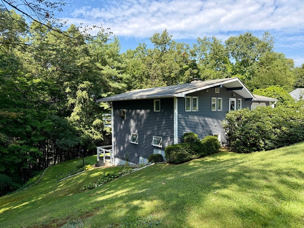4 Highland Circle, Montague, MA Photo #4