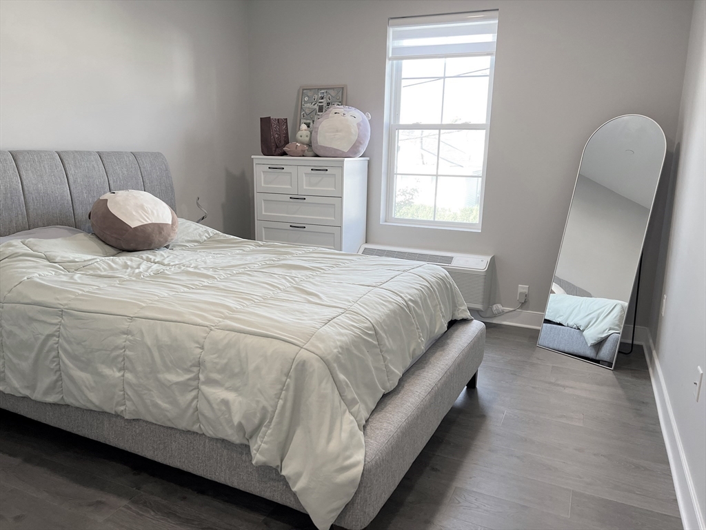 511 Hancock St 207