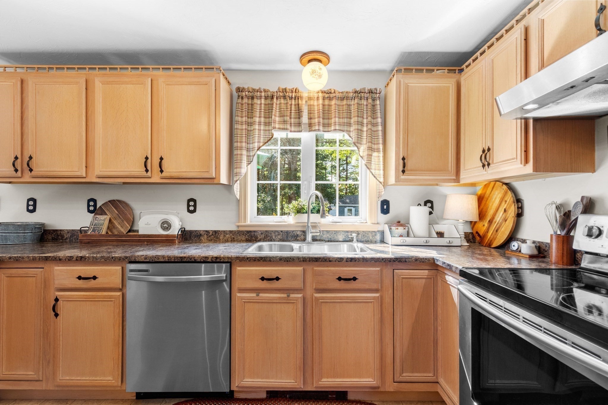 53 Myles Standish Dr, Carver, MA Photo #7