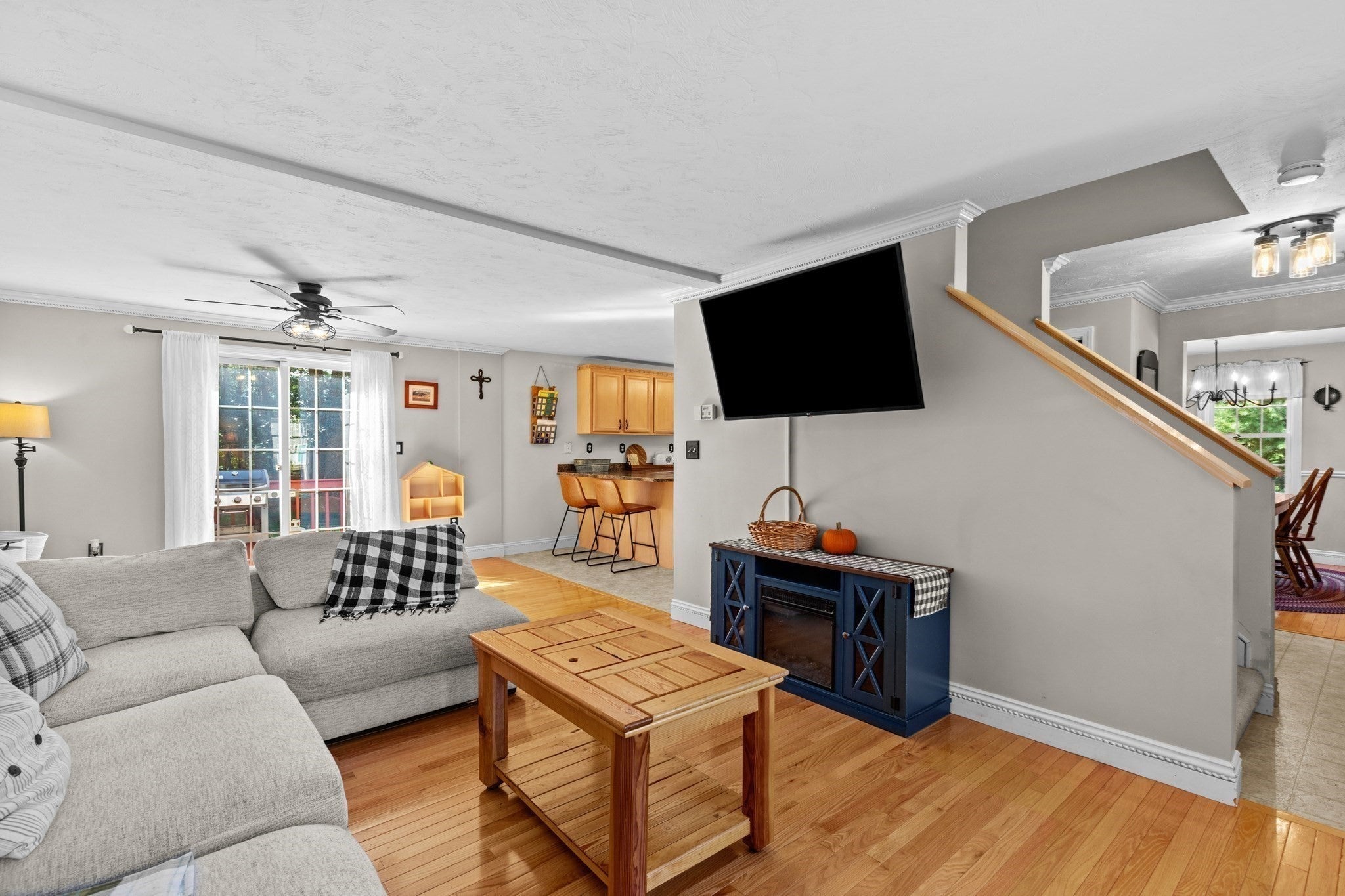 53 Myles Standish Dr, Carver, MA Photo #15