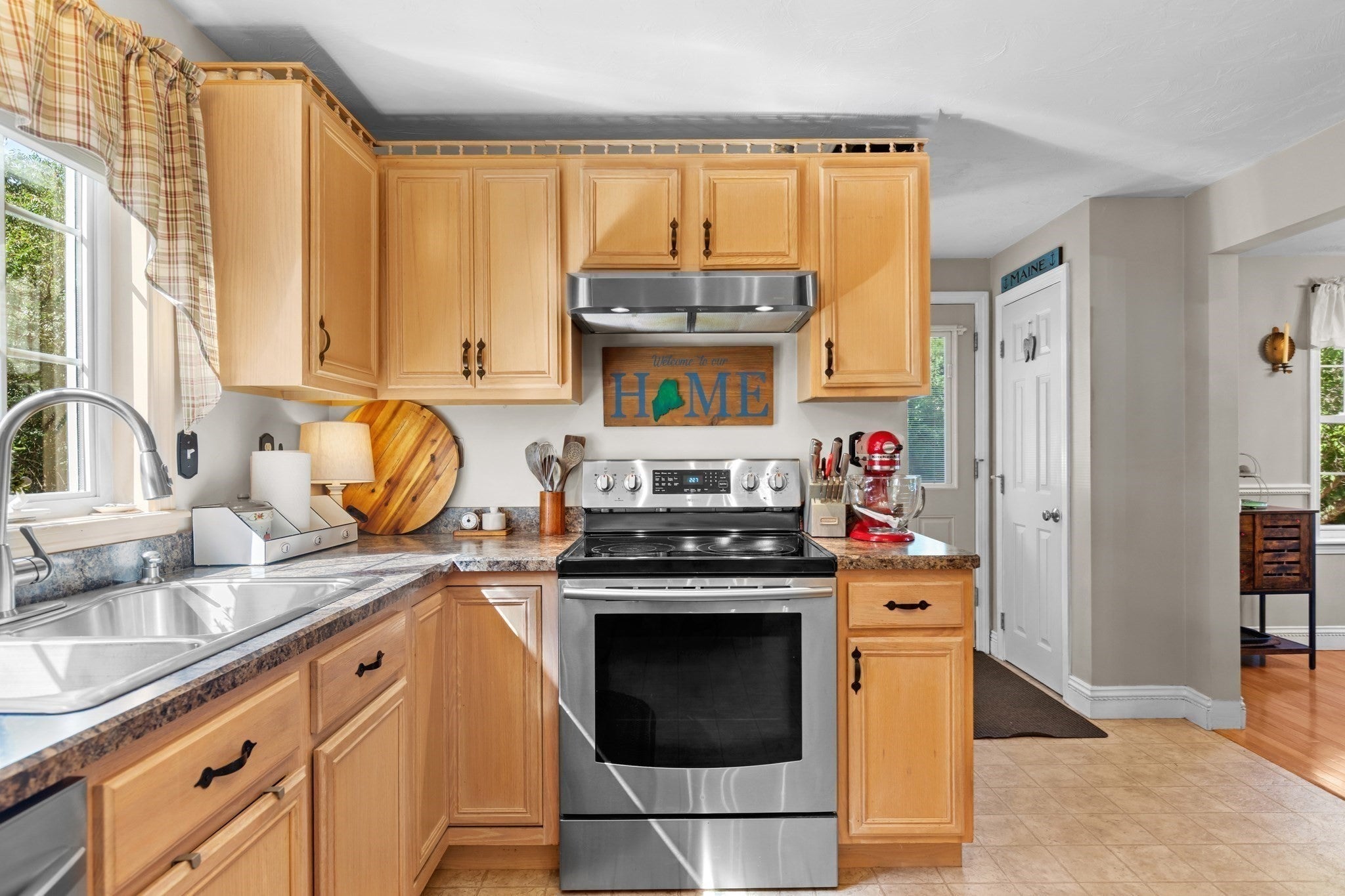 53 Myles Standish Dr, Carver, MA Photo #8