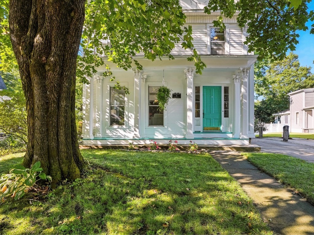 18 Church St