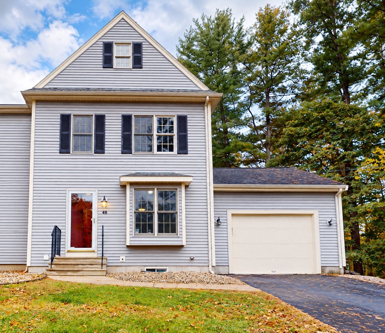 Photo of 48 Mendon St, Bellingham, MA