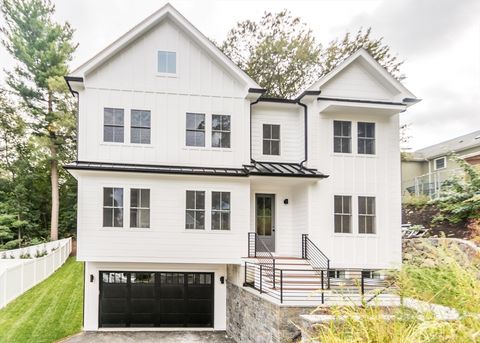 22 Irene Circle Waltham MA 02453