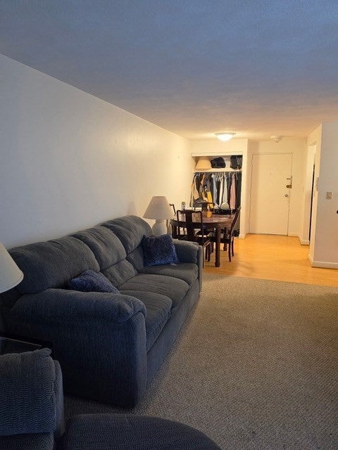 65 Fountain Ln 9